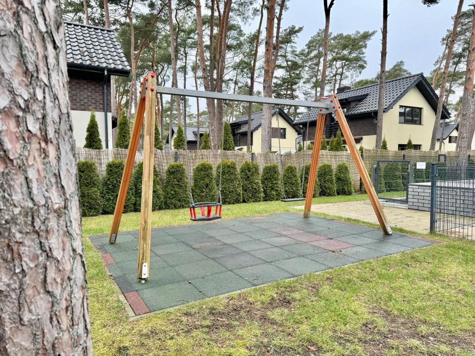 Prestige House Apartament - 2 Sypialnie Z Ogrodkiem I Basenem Pobierowo Kültér fotó